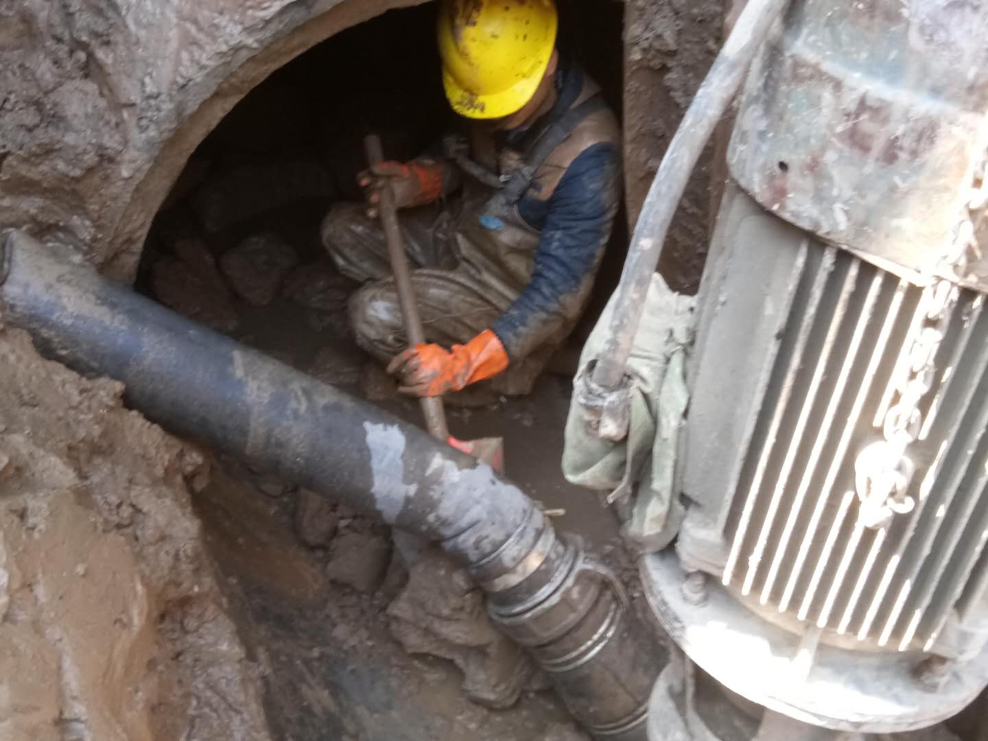 岳口镇管道清淤